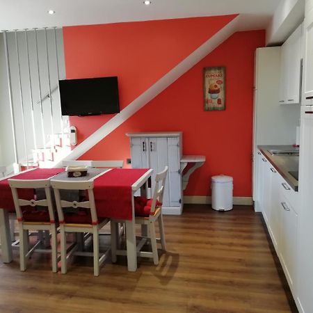 Apartamentos El Rincon De Andrea II Biescas  Esterno foto