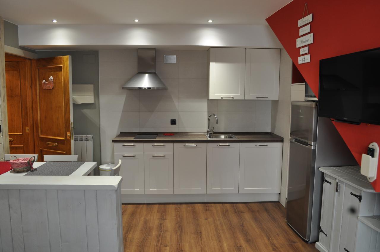 Apartamentos El Rincon De Andrea II Biescas  Esterno foto