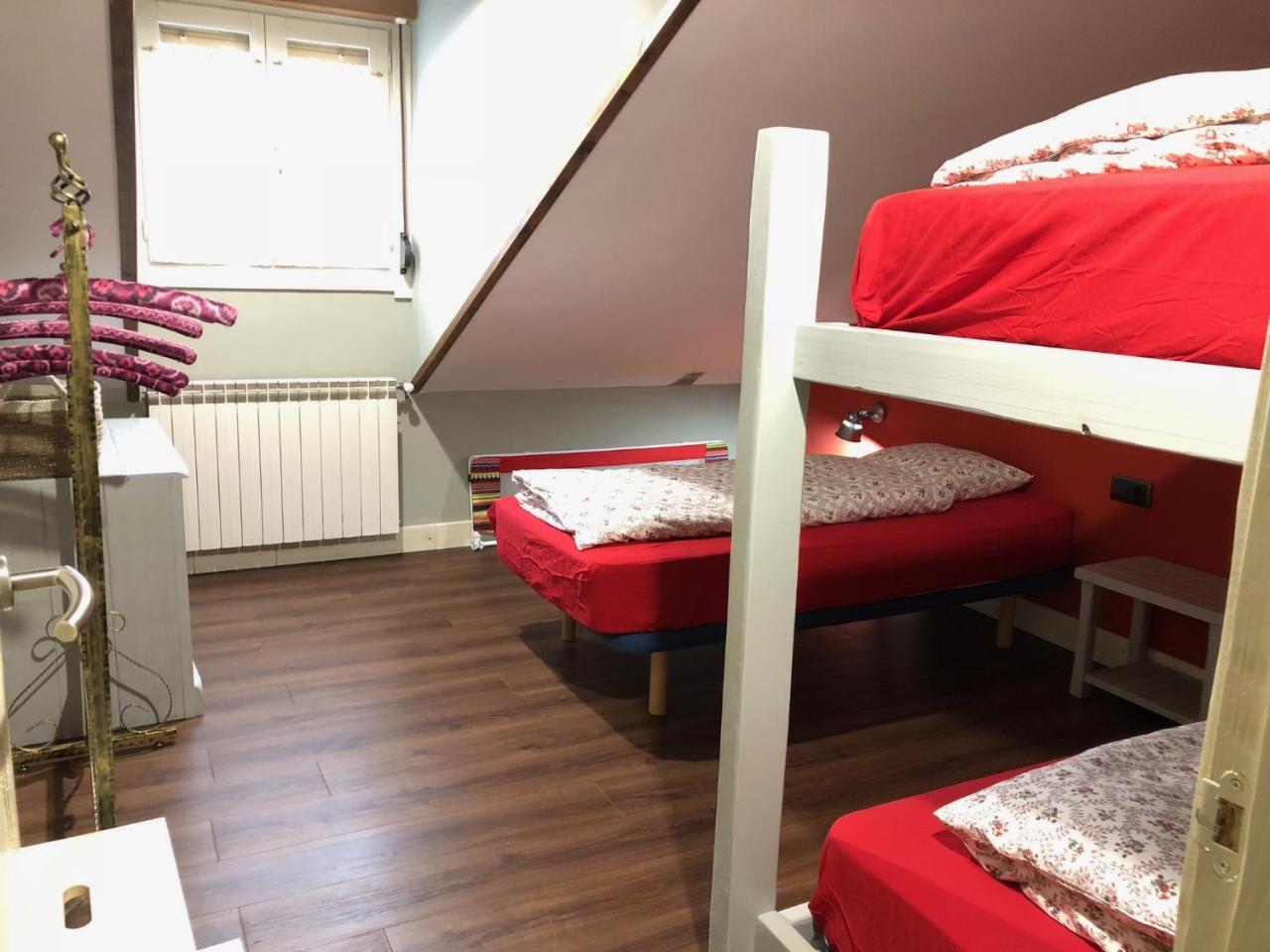 Apartamentos El Rincon De Andrea II Biescas  Esterno foto