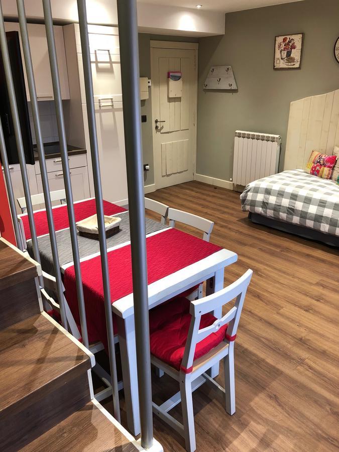 Apartamentos El Rincon De Andrea II Biescas  Esterno foto