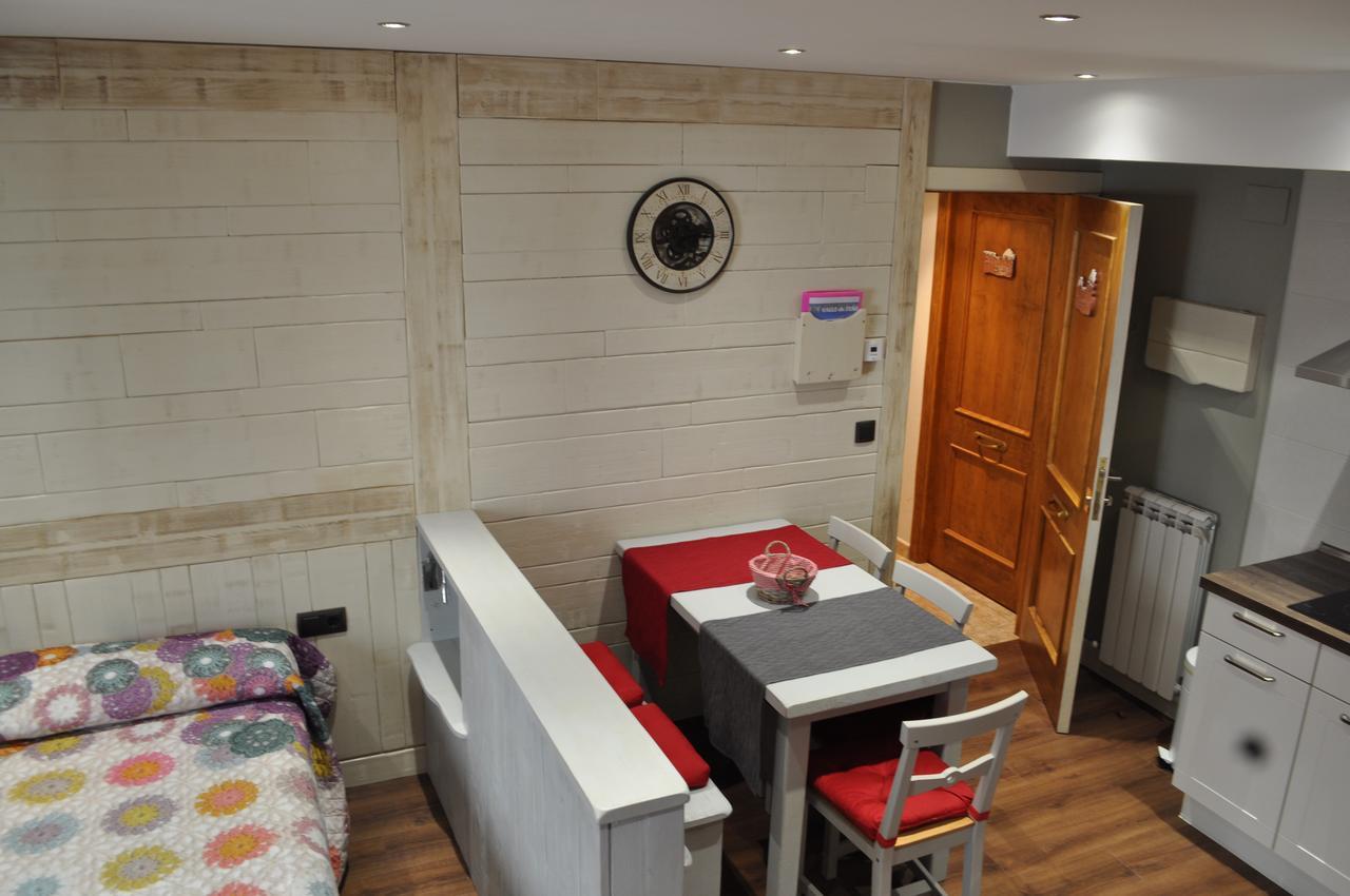 Apartamentos El Rincon De Andrea II Biescas  Esterno foto